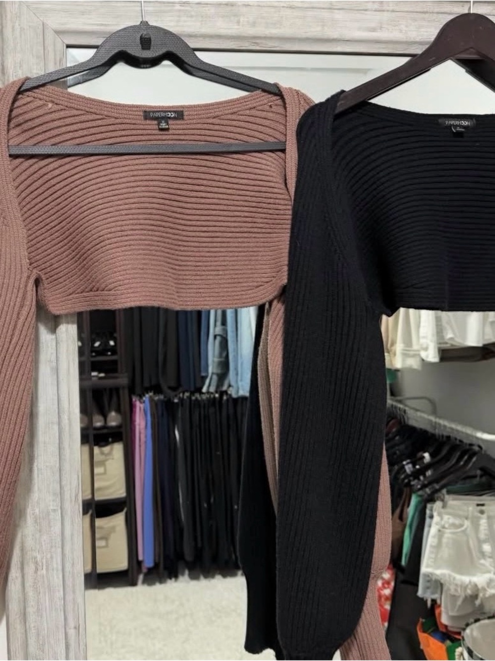 Papermoon Off-the-Shoulder Ribbed Crop Sweater (shrugs) in Mauve and Black